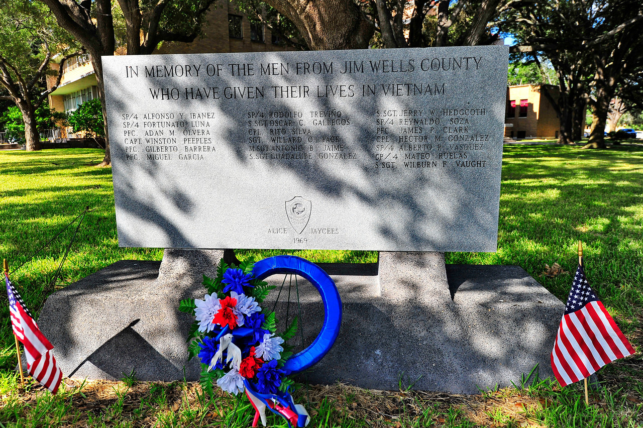 Vietnam War Memorial, Jim Wells County, Texas